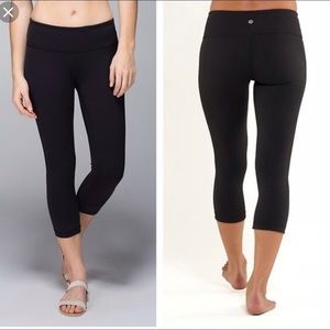 Lululemon Wunder Under Crops 4